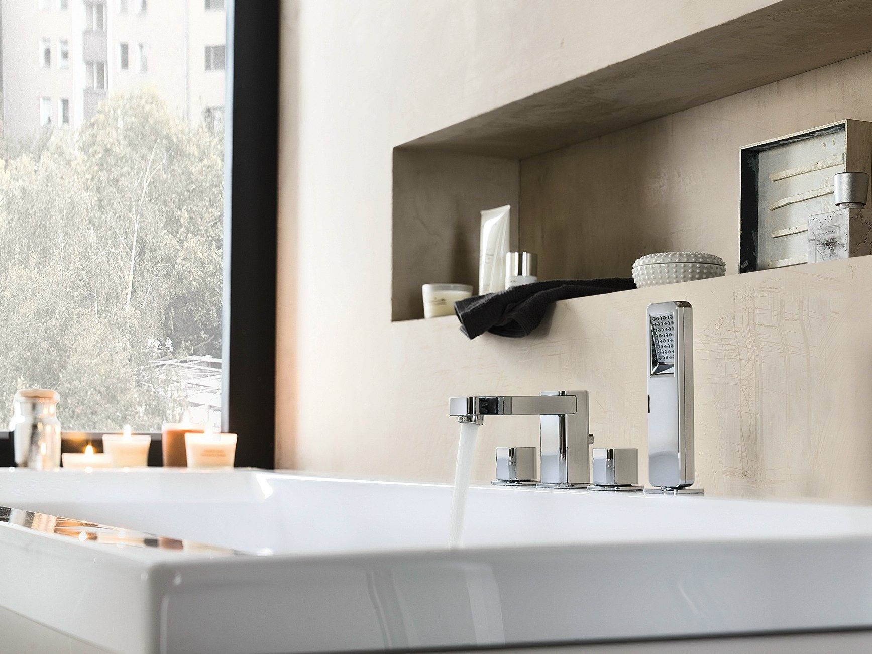 LOOP by Nobili - Set vasca a 4 fori con doccetta