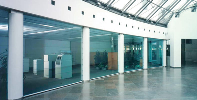 LOSH by Estfeller Pareti - Parete mobile automatica verticale in cristallo - 3