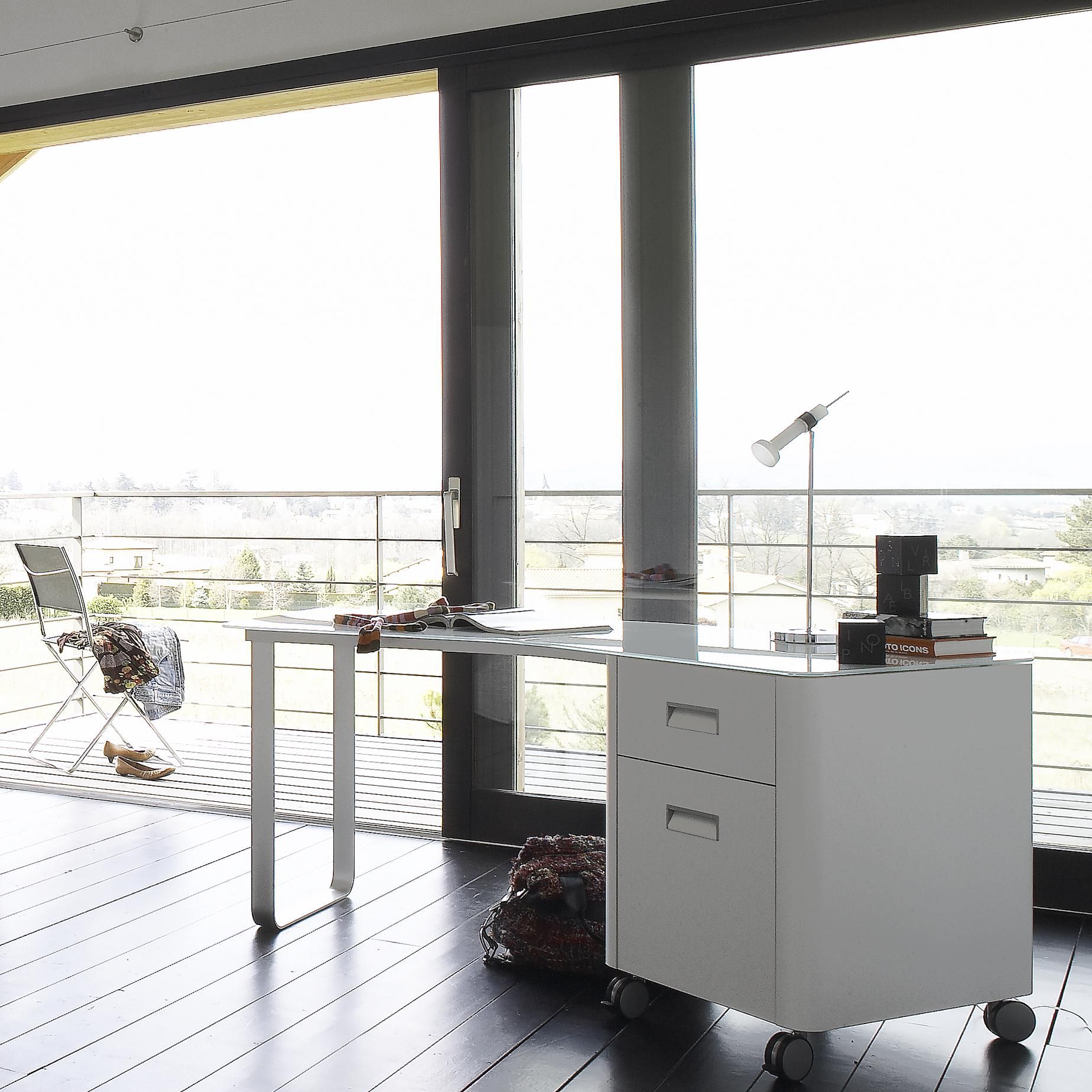 TRAVEL STUDIO Writing desk Travel studio Collection By Ligne Roset