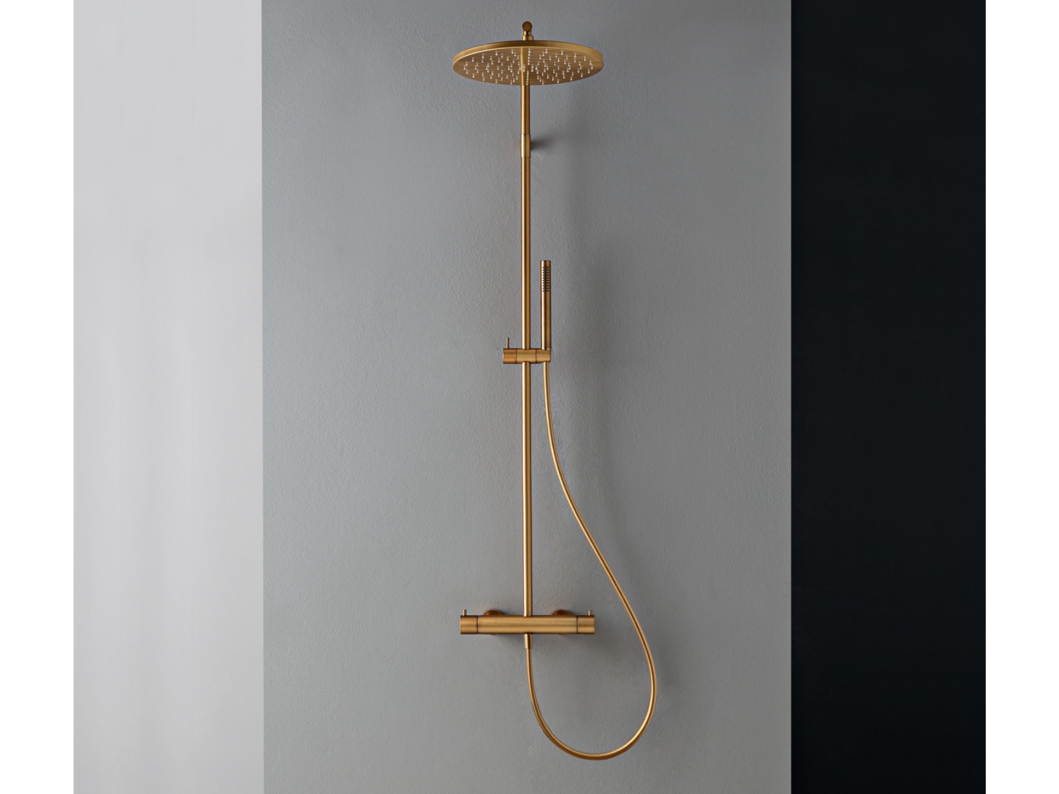 UP+ by Rubinetterie Treemme - Colonna doccia a parete in ottone con soffione