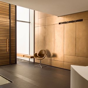 Photo by Alexander Brenner