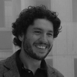 Alejandro Paz