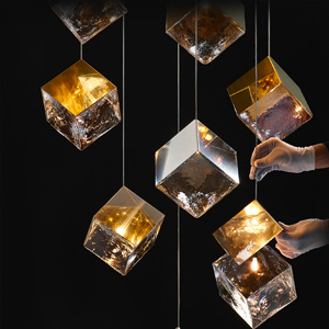 Pyrite by BOMMA: pendenti luminosi in cristallo ispirati ai minerali della crosta terrestre