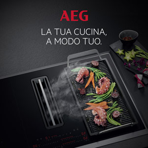 Piano cottura AEG ComboHob con cappa integrata aspirante e filtrante