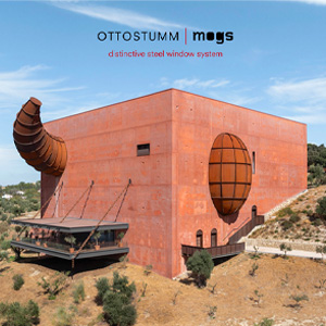 Sistemi porta finestra in acciaio Ottostumm | Mogs per il frantoio firmato Philippe Starck